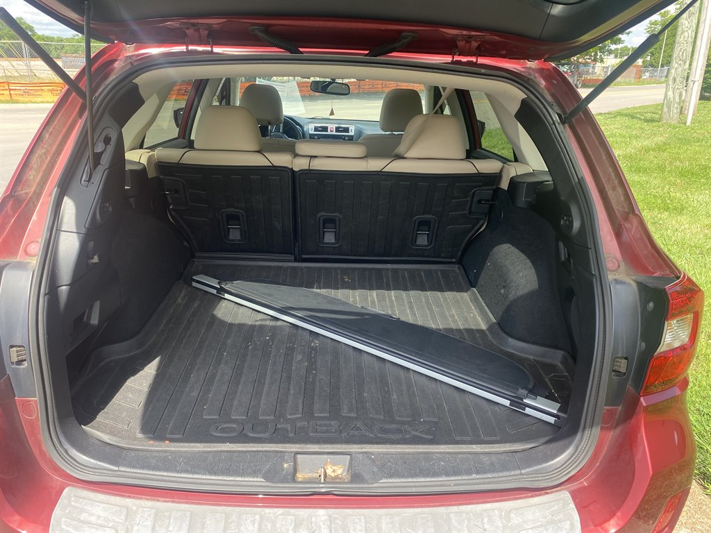 2016 Subaru Outback Limited - Photo 8